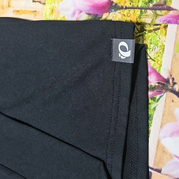 Pear Izumi Black Women's Skirt Size Small - Picture 2 of 6